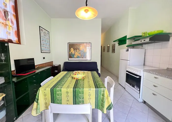 Lägenhet Rocca - 6 By Affitti Brevi Liguria